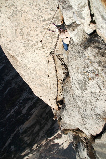 Climbing huashan 03