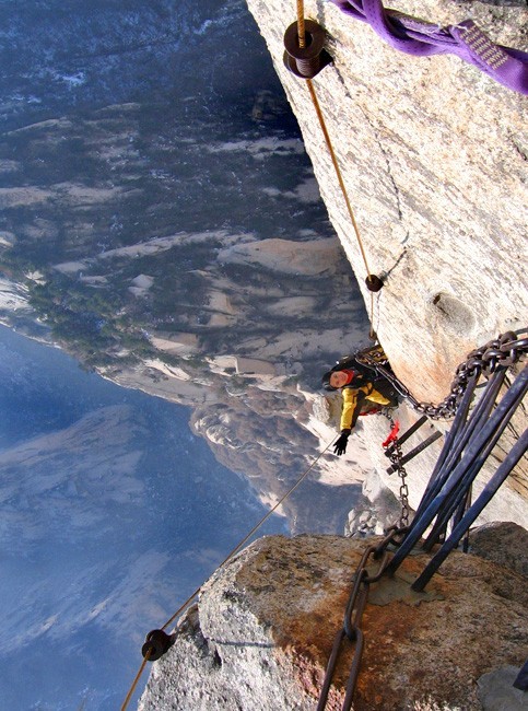 Climbing huashan 09