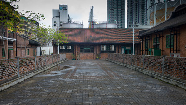 Cattle Depot Artist Village 03
