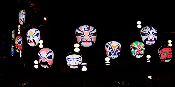 Colorful Chinese opera masks Colorful Chinese opera masks