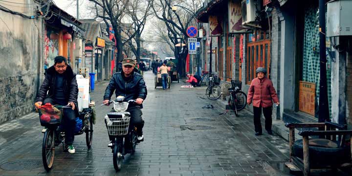 Beijing hutong where a saved Chinese address supports navigation Beijing hutong where a saved Chinese address supports navigation
