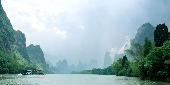 Family-view landscape of the Li River karst corridor between Guilin and Yangshuo Family-view landscape of the Li River karst corridor between Guilin and Yangshuo