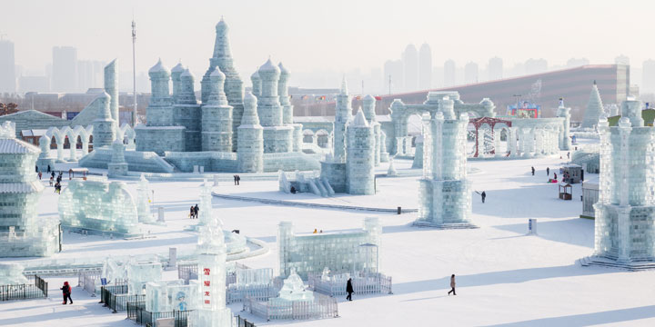 Snow sculptures at the Harbin Ice and Snow Festival Snow sculptures at the Harbin Ice and Snow Festival
