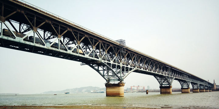 Nanjing Yangtze River Bridge carrying road and rail traffic Nanjing Yangtze River Bridge carrying road and rail traffic