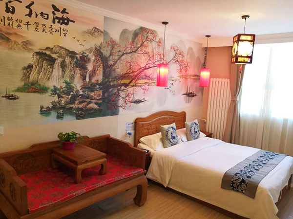 Courtyard-style guest room illustrating student accommodation choices in Beijing