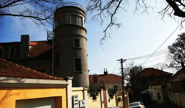 A brisk walk tour to see the old architecture in qingdao 14