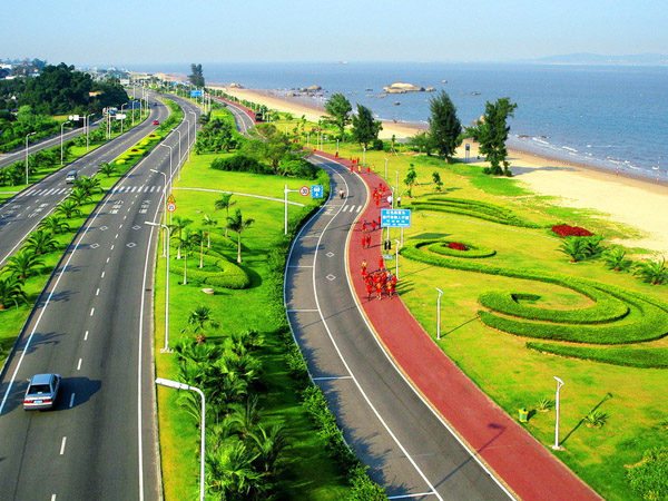 huandao-road xiamen in february