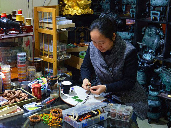 Calligraphy and art shops along Shuyuanmen in Xi'an