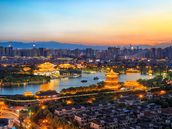 Xi’an skyline and city walls during an October itinerary