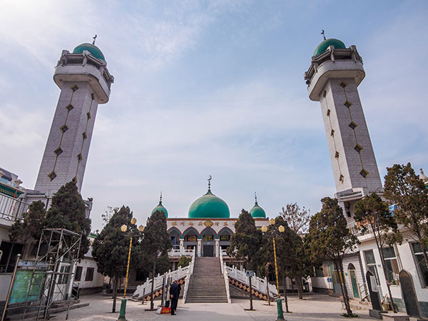 Nanguan Mosque exterior in Yinchuan, Ningxia Nanguan Mosque exterior in Yinchuan, Ningxia