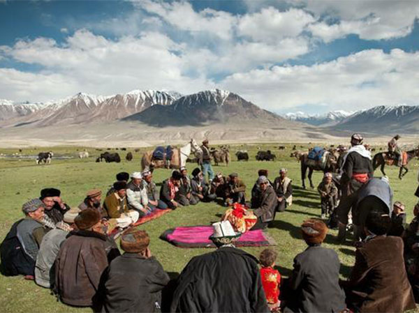 Kyrgyz community gathering near the Pamir Mountains in Xinjiang Kyrgyz community gathering near the Pamir Mountains in Xinjiang