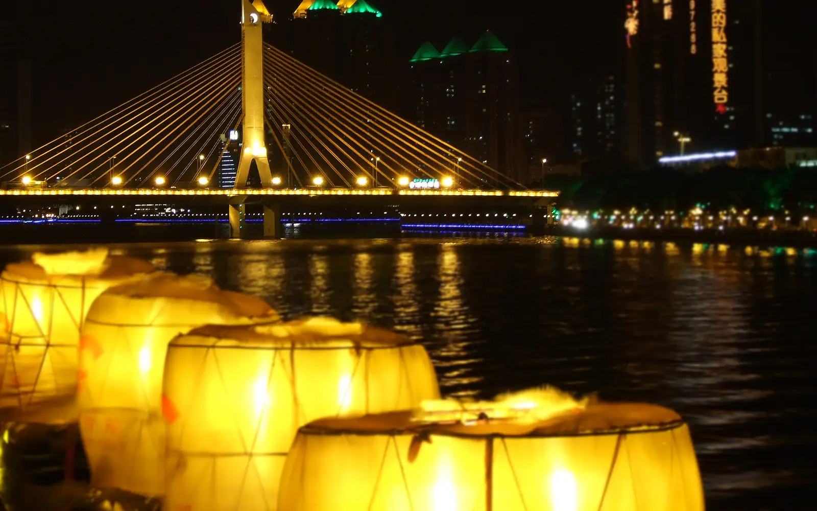 Pearl River Night Cruise