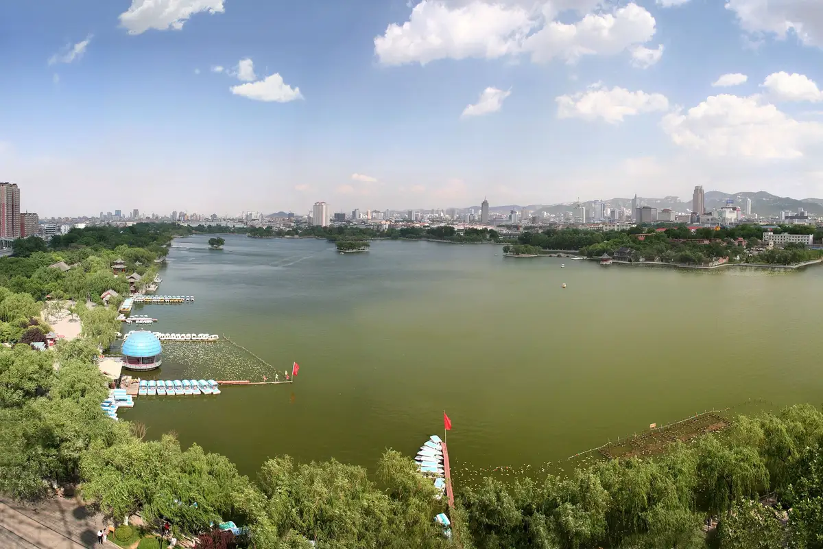 Daming Lake