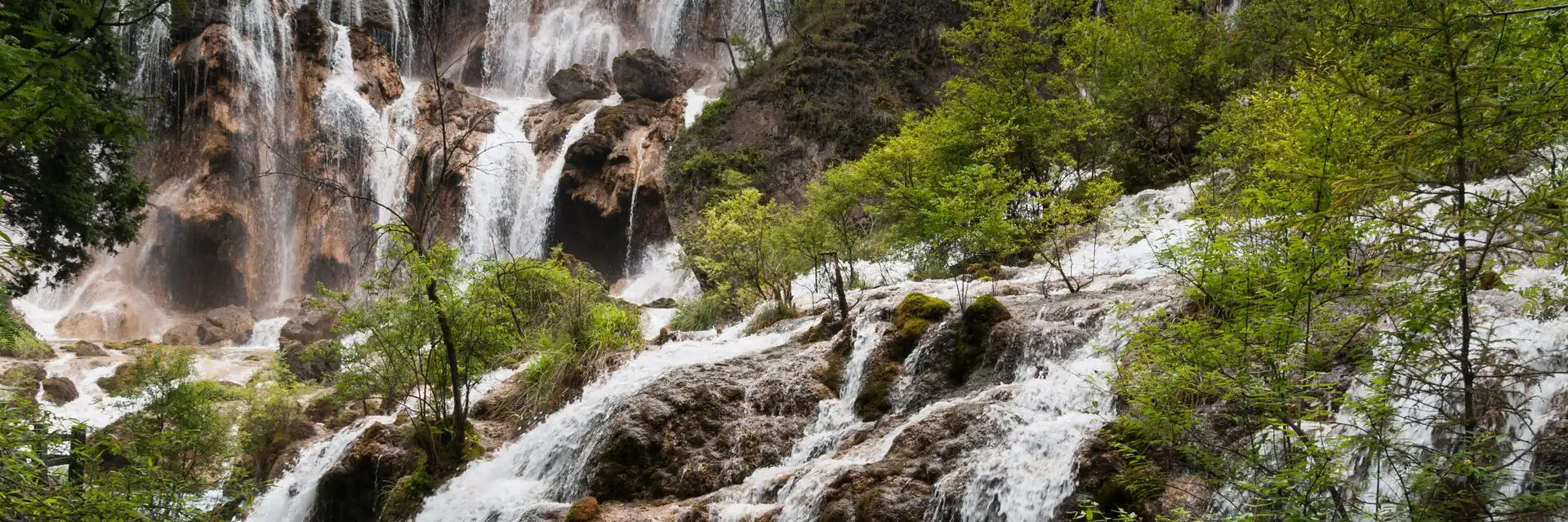 Jiuzhaigou Travel Guide featured on Jiuzhaigou Travel Guide