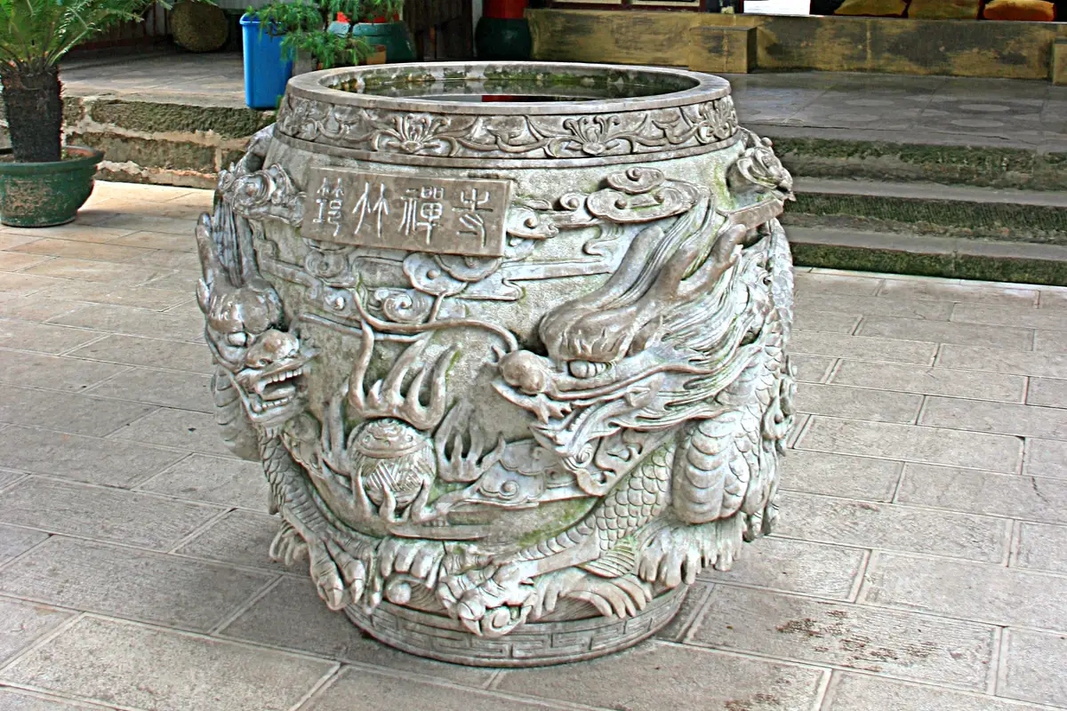 Qiongzhu Temple