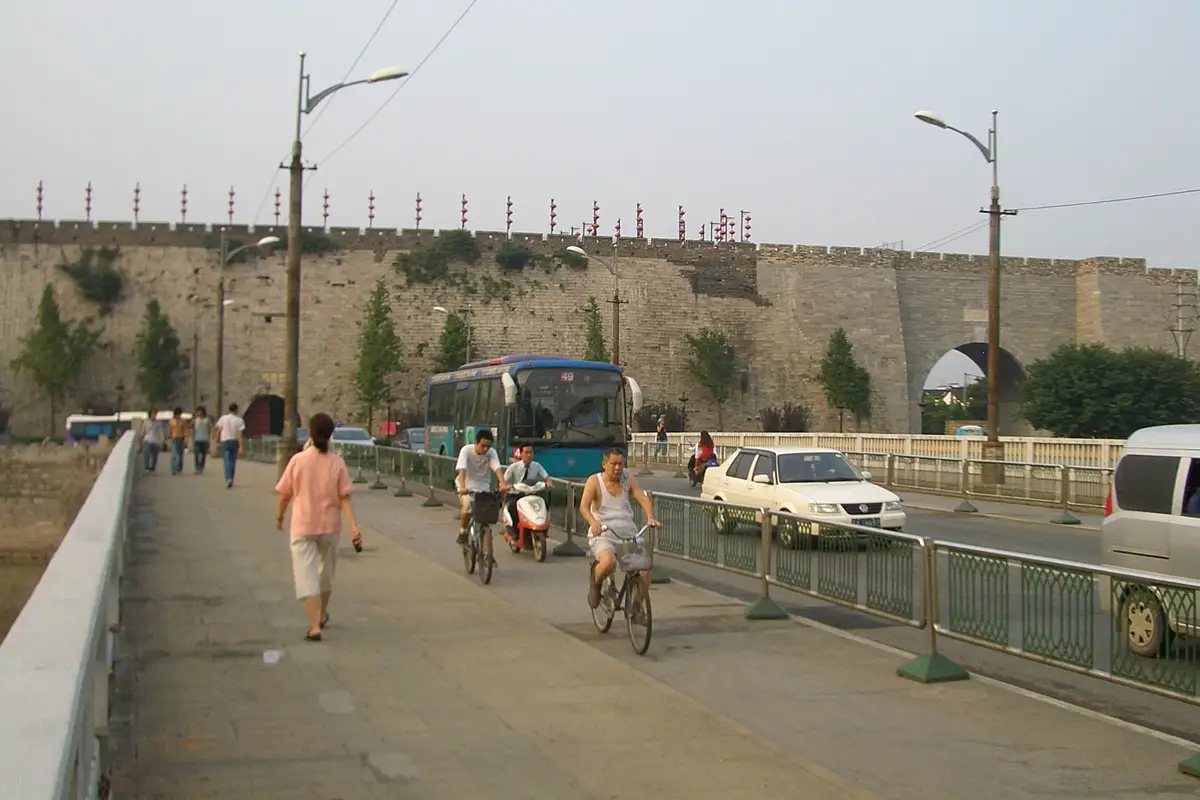 Zhonghua Gate
