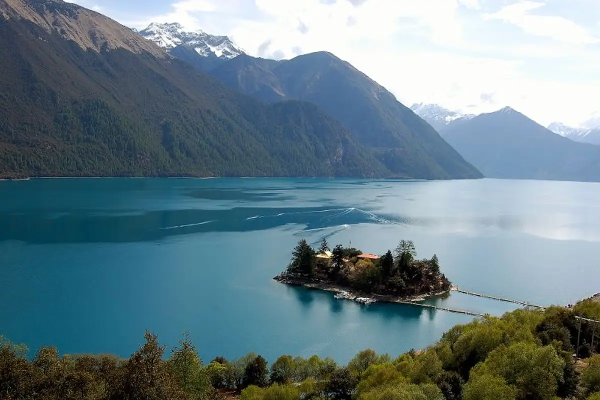 Basum Lake