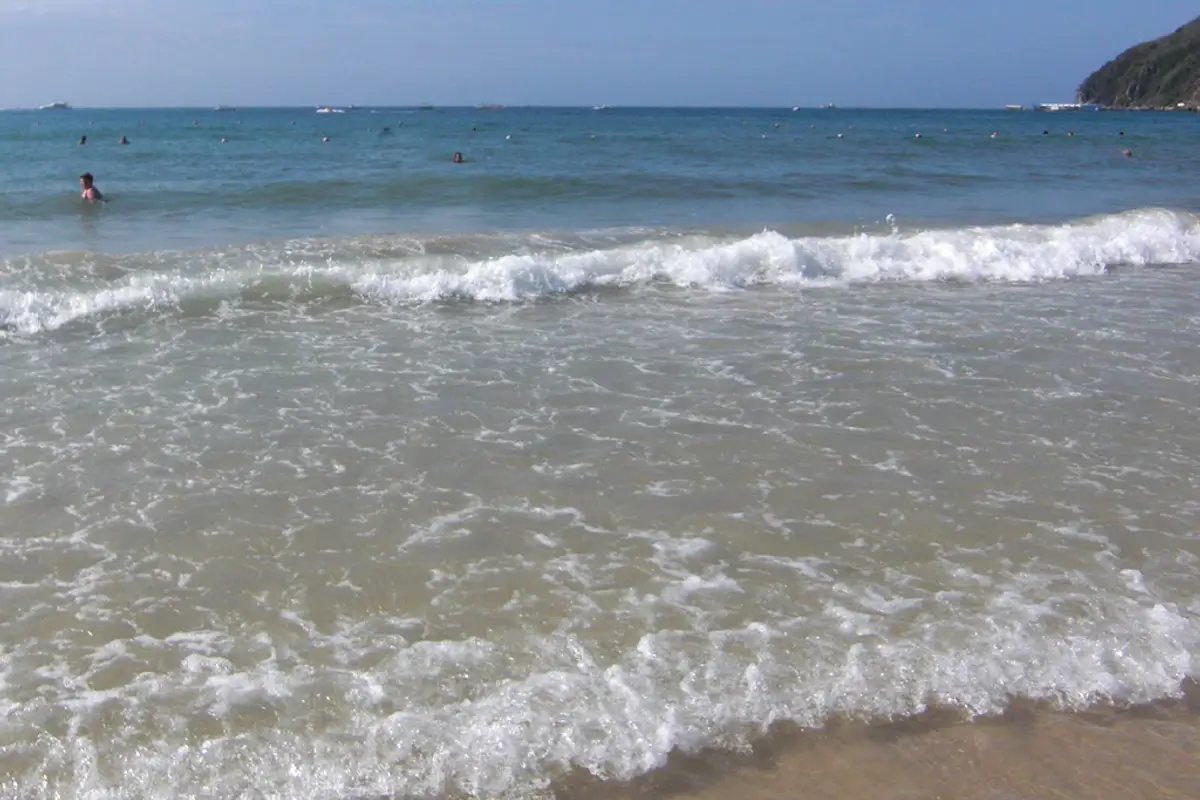 Dadonghai Beach