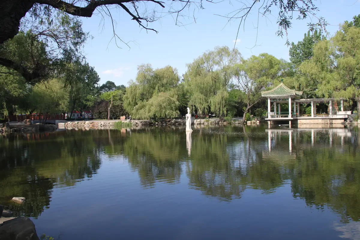 Beiling Park (Zhaoling Tomb)