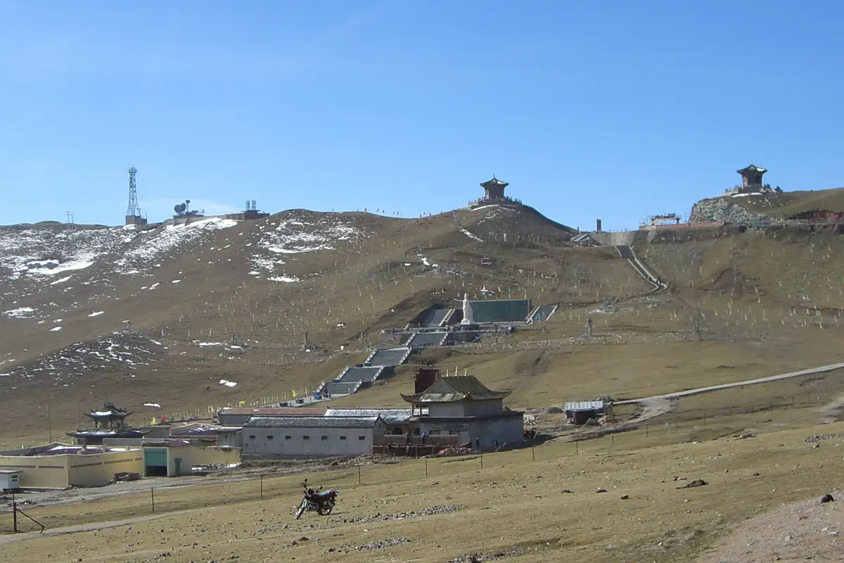 Sun Moon Mountain