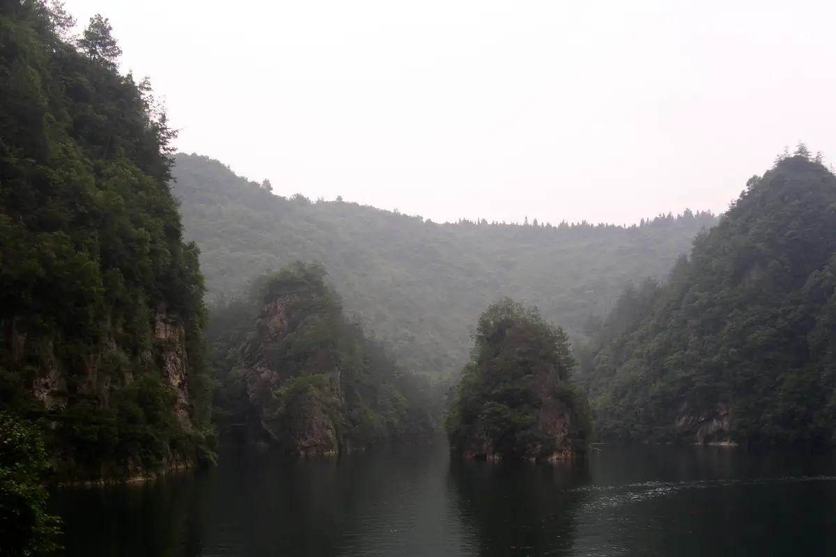 Baofeng Lake