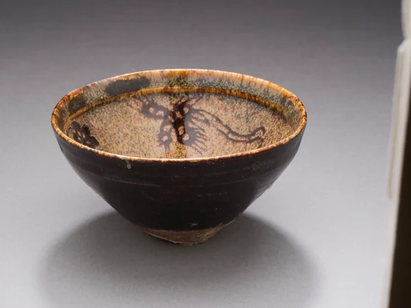 Historic Chinese tea bowl associated with powdered-tea preparation