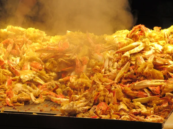 Busy Chinese food market offering a variety of regional dishes Busy Chinese food market offering a variety of regional dishes