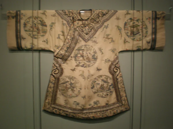 Detailed silk embroidery on traditional Chinese clothing