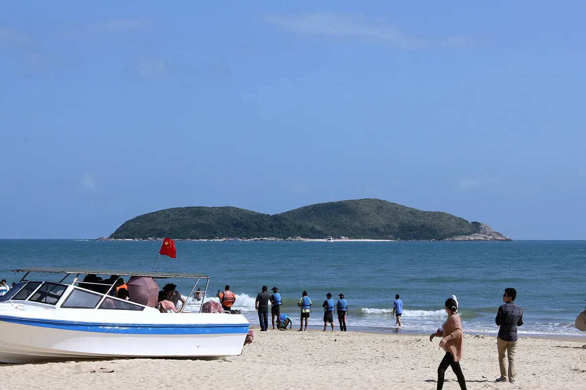 18 Days China Honeymoon Tour to Sanya — Jiajin Island