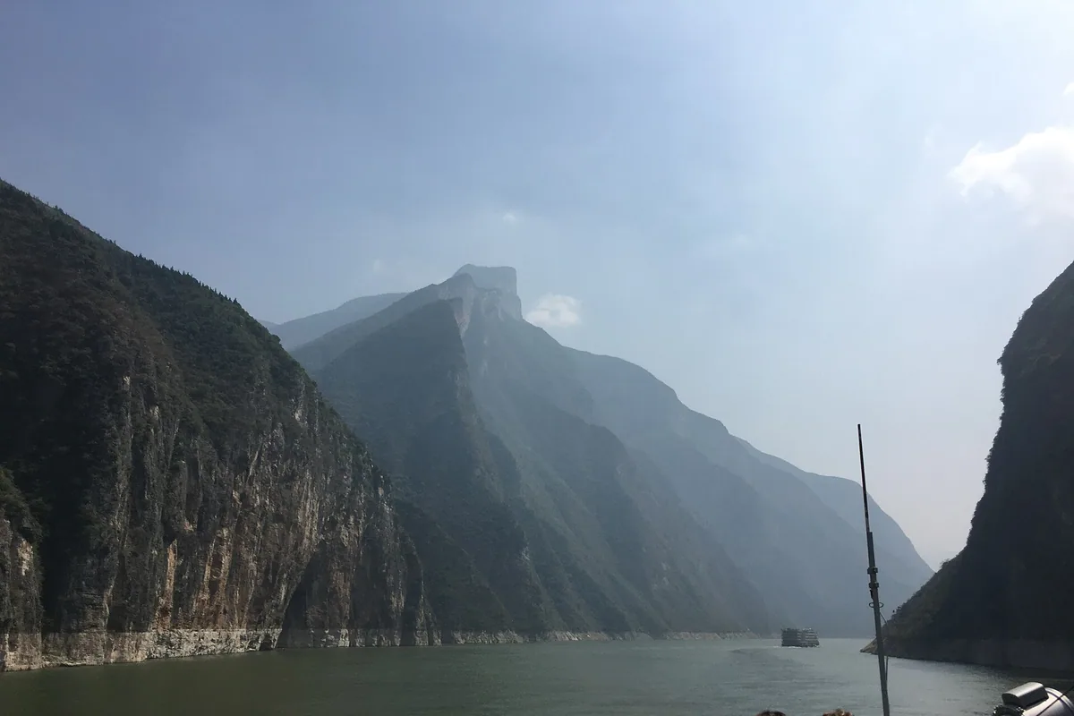 23 Days China Panorama Tour — Qutang Gorge