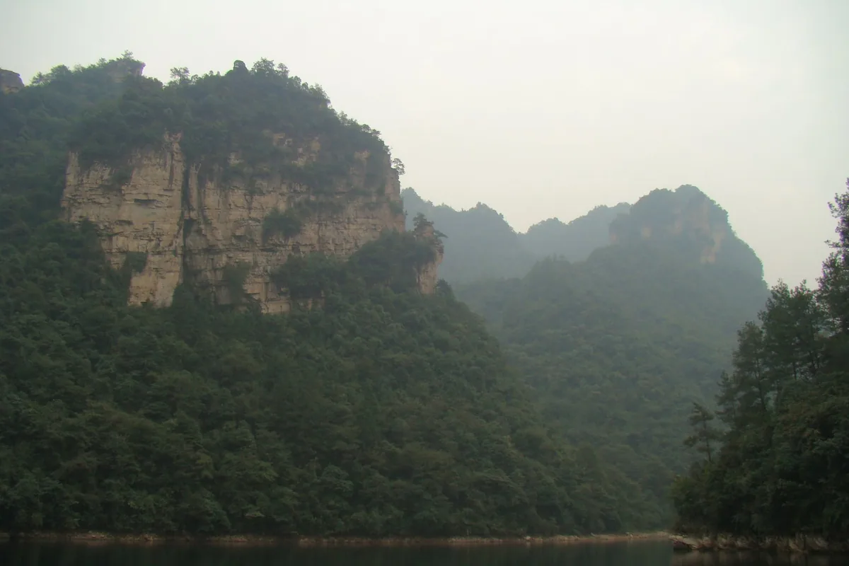 17 Days China Iconic Scenic Discovery Adventure — baofeng lake