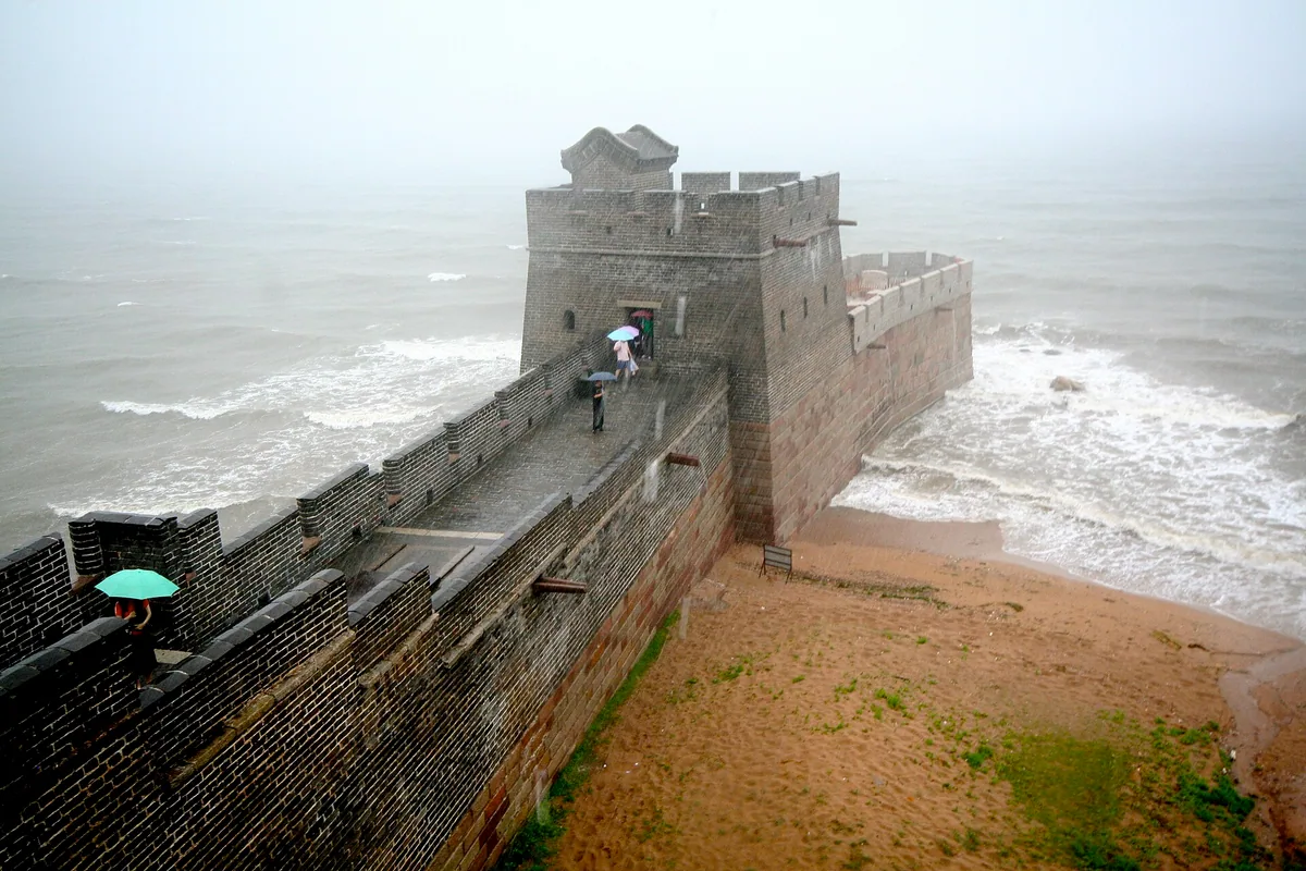 3 Days Hike to the Eastern End of Great Wall — Old Dragon Head Shanhaiguan Great Wall