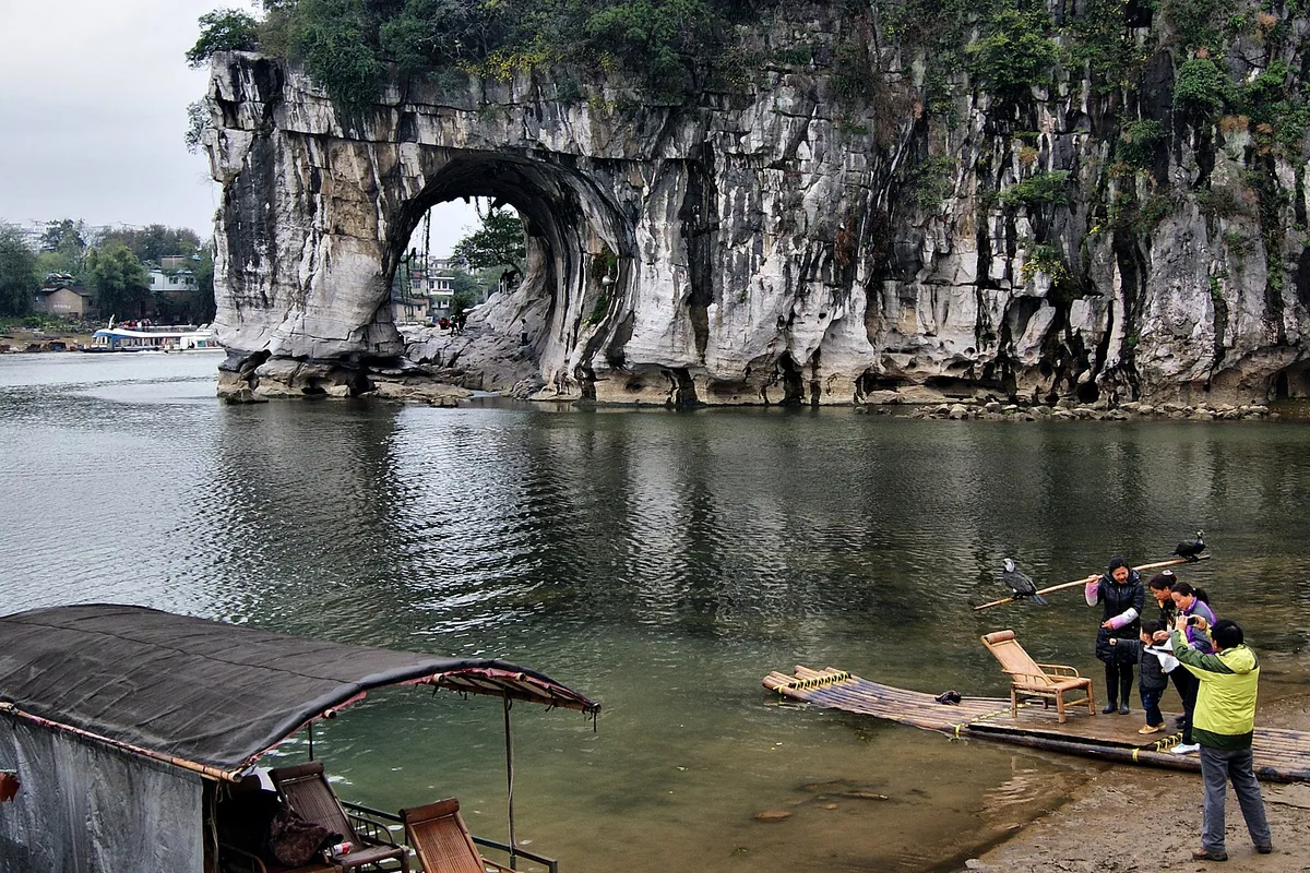 11 Days Southwestern China Minority Tour — Elephant Trunk Hill Guilin