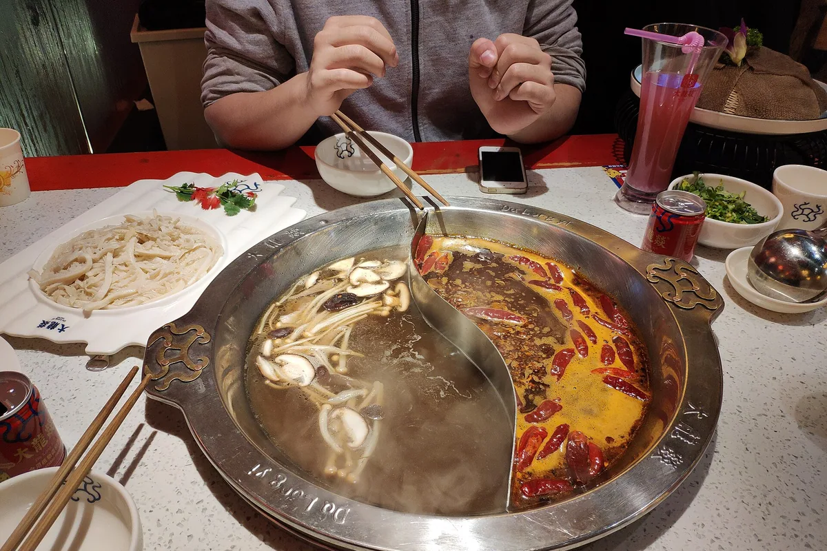 11 Days Yangtze River & Panda Family Tour — Chengdu Hot Pot Experience