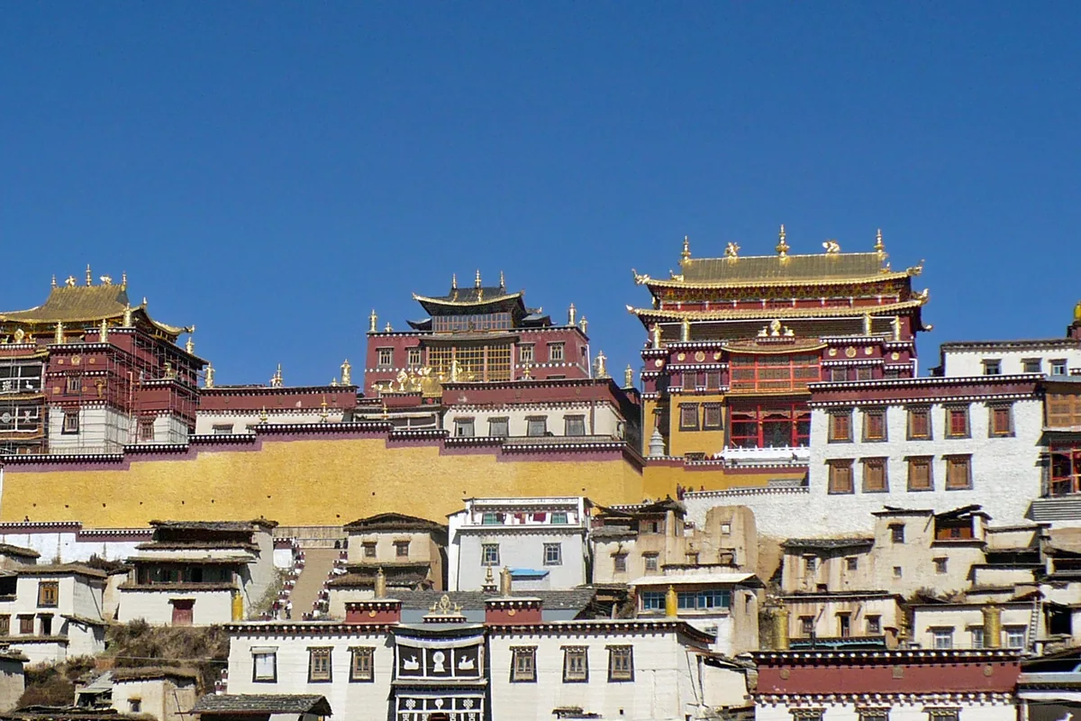7 Days Classic Yunnan with Light Hiking Mini Group — Songzanlin Monastery