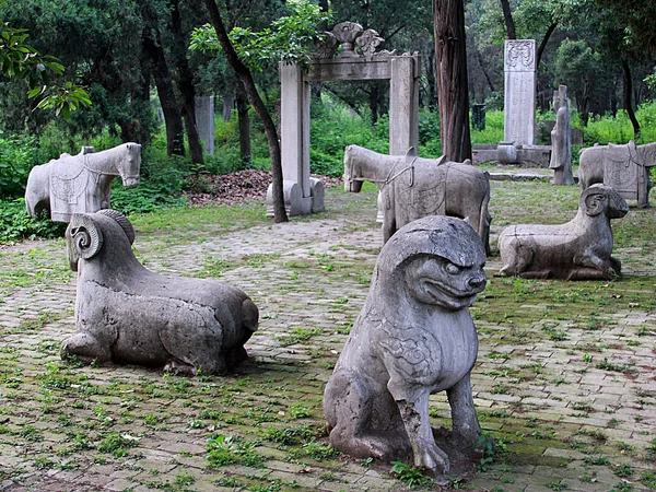 The wooded Cemetery of Confucius in Qufu The wooded Cemetery of Confucius in Qufu