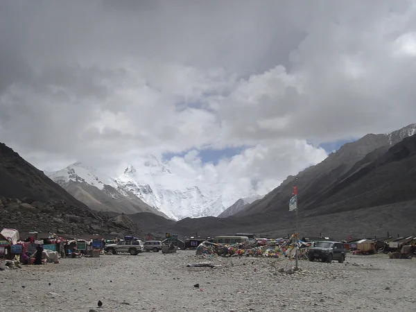 Seasonal tent-style lodging in the Tibet Everest visitor region Seasonal tent-style lodging in the Tibet Everest visitor region