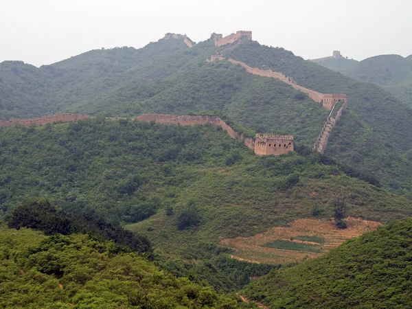 Weathered wall and towers on the Panlongshan section at Gubeikou
