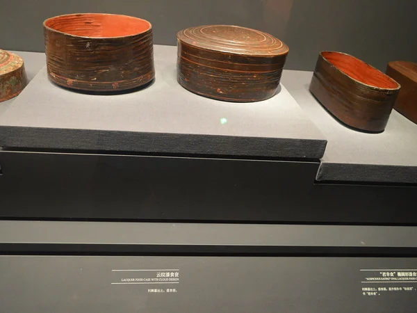 Han-period food-related artifact from the Mawangdui archaeological context Han-period food-related artifact from the Mawangdui archaeological context