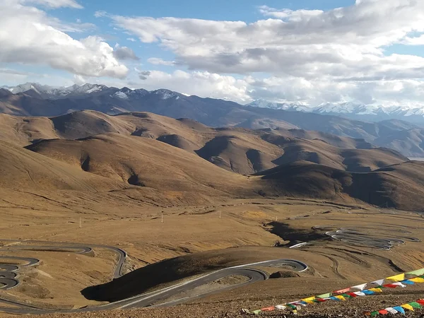 Real alpine landscape in the Mount Qomolangma nature reserve