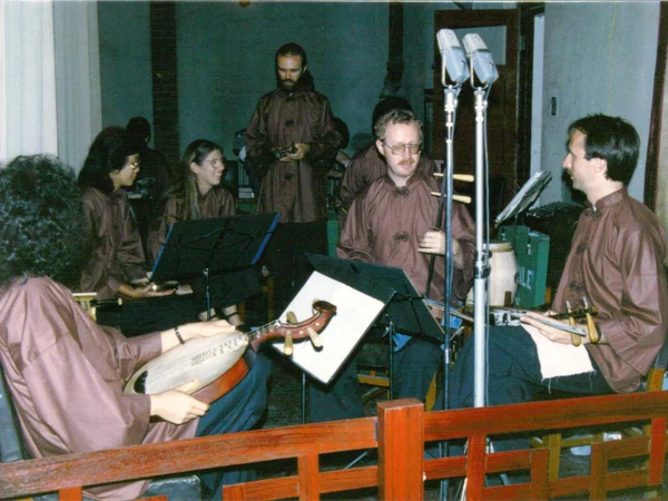 Peking opera musicians playing jinghu and percussion instruments