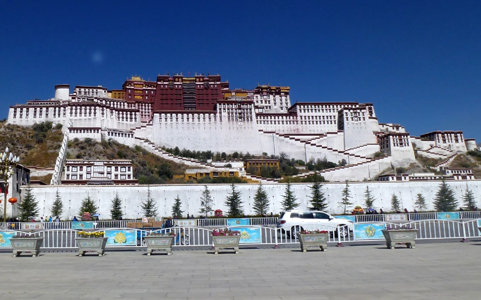 Lhasa — Day 4 of 7 Days Qinghai-Tibet Train Experience