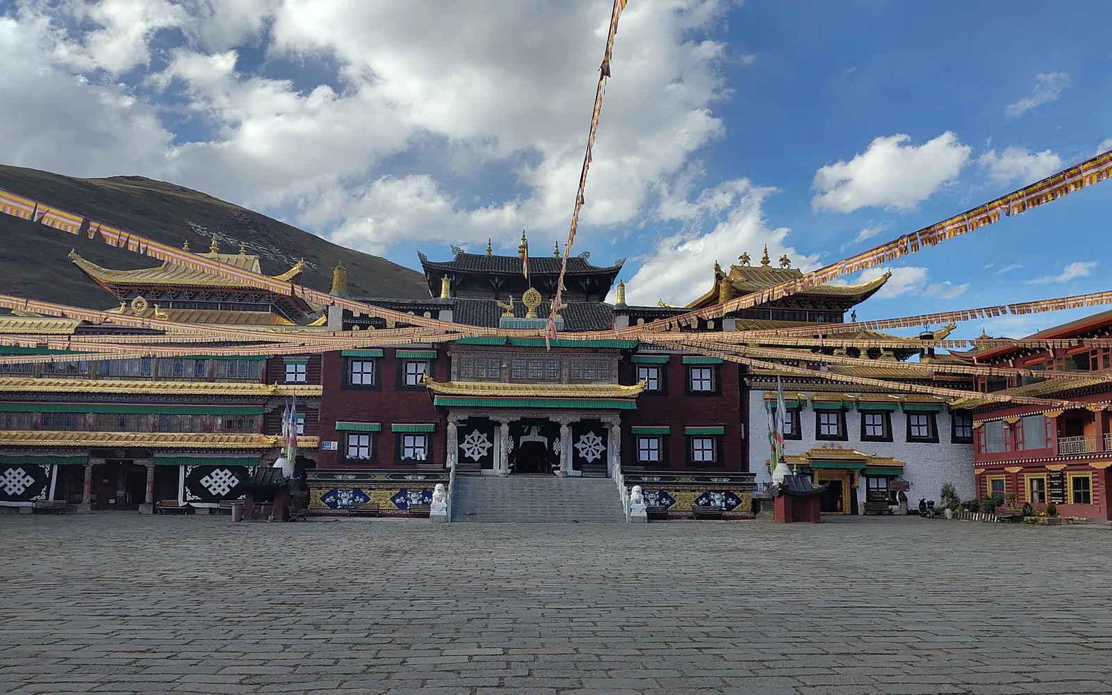 Tagong Tibetan grassland — Day 5 of 9 Days Western Sichuan Photo Tour