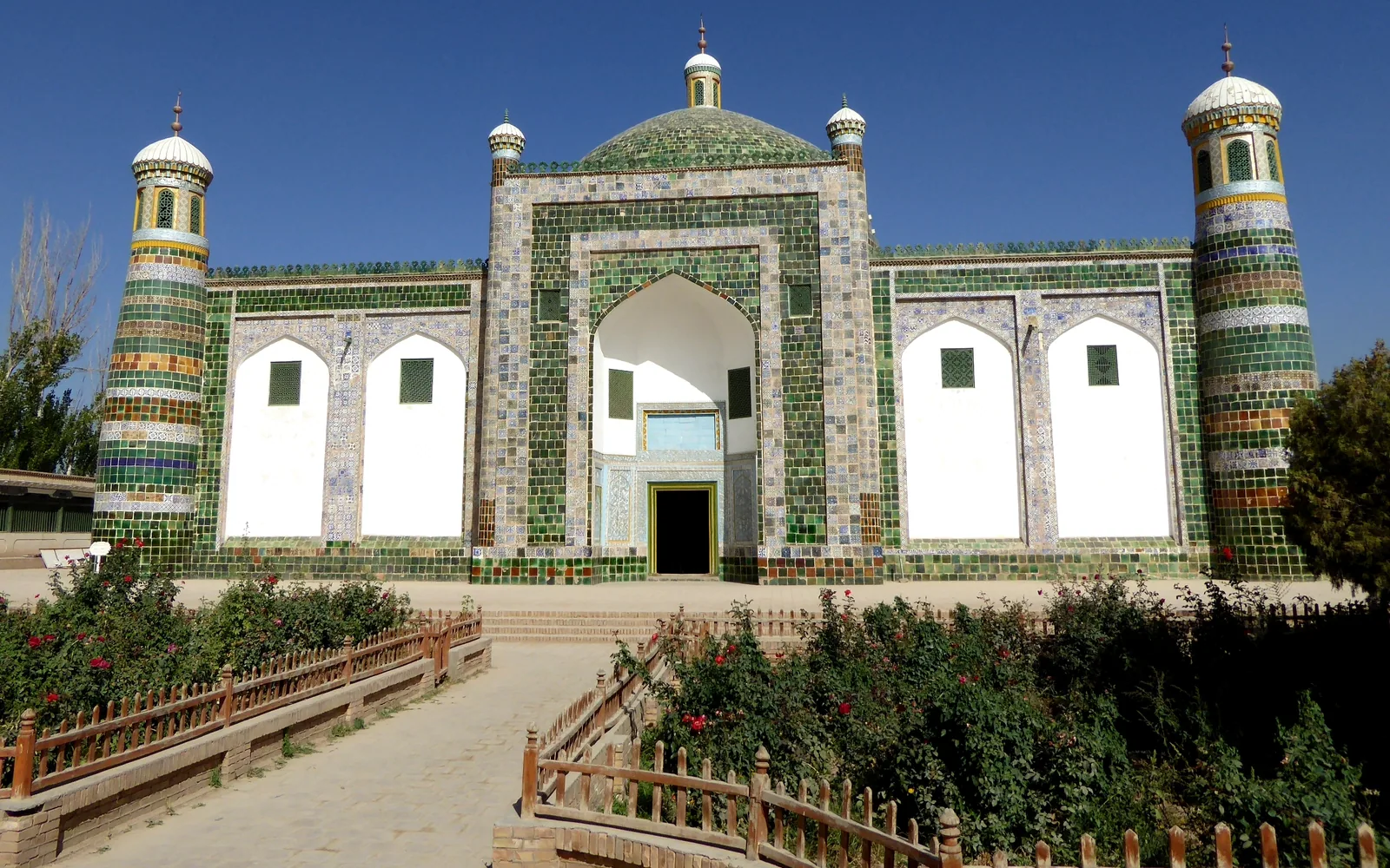 Apak Khoja Mausoleum in Kashgar — Day 4 of 13 Days From Xijiang to Tibet Rail Discovery Tour in 2026