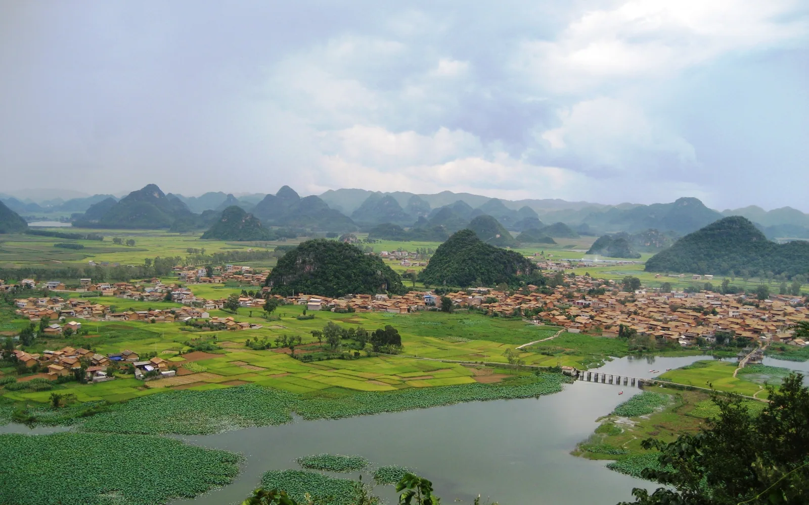 Puzhehei lake and karst landscape