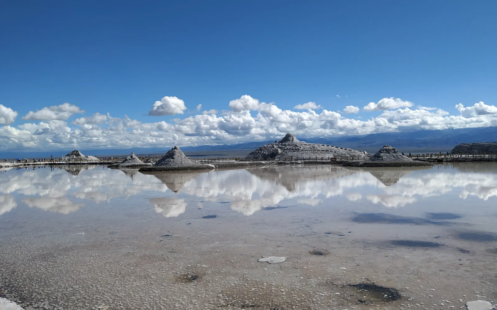 Chaka Salt Lake in Qinghai — Day 5 of 7 Days Qinghai Regong Buddhist Cultural Group Tour