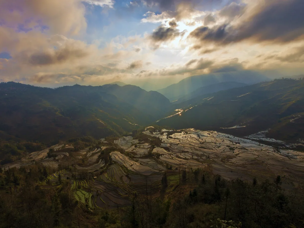Yuanyang rice terraces at sunrise — Yunnan Tours