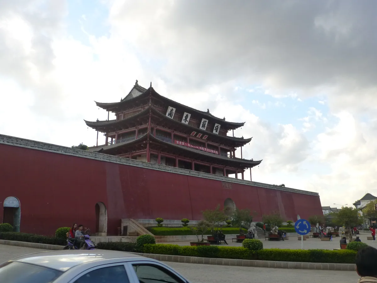 Chaoyang Gate in Jianshui — Yunnan Tours