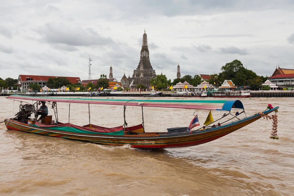 Wat Arun in Bangkok — China Tours including Shanghai