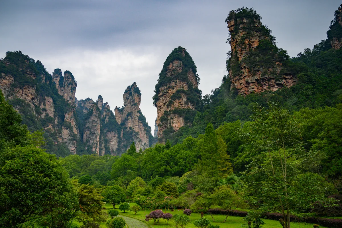 Zhangjiajie sandstone pillars — China Autumn Tours